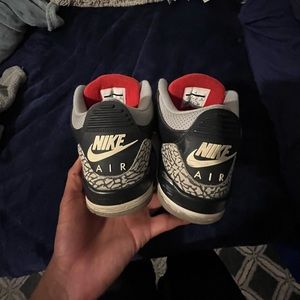Jordan 3 Retro, black cement , used size 8 men no box
